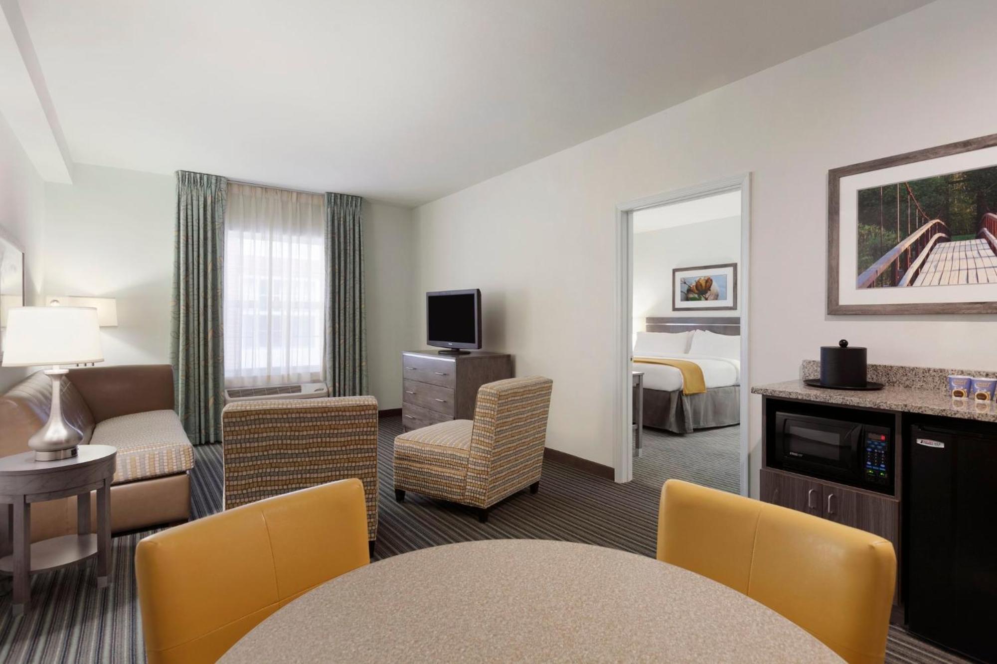 Holiday Inn Express Williamsburg North By Ihg Norge Exterior foto