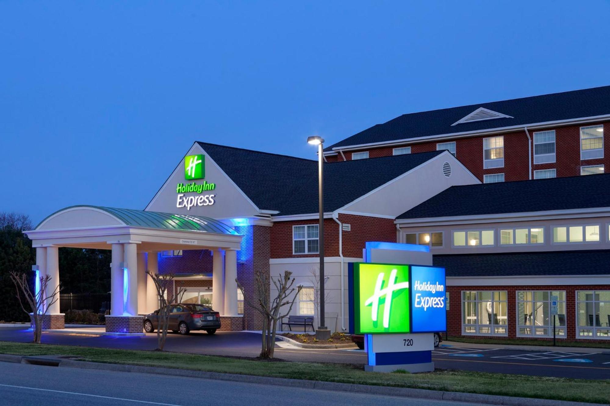 Holiday Inn Express Williamsburg North By Ihg Norge Exterior foto