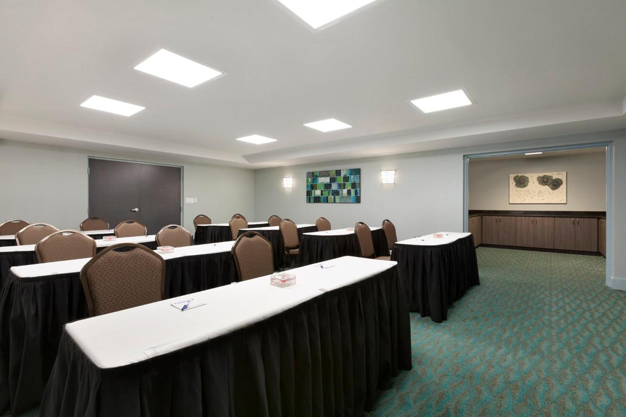 Holiday Inn Express Williamsburg North By Ihg Norge Exterior foto